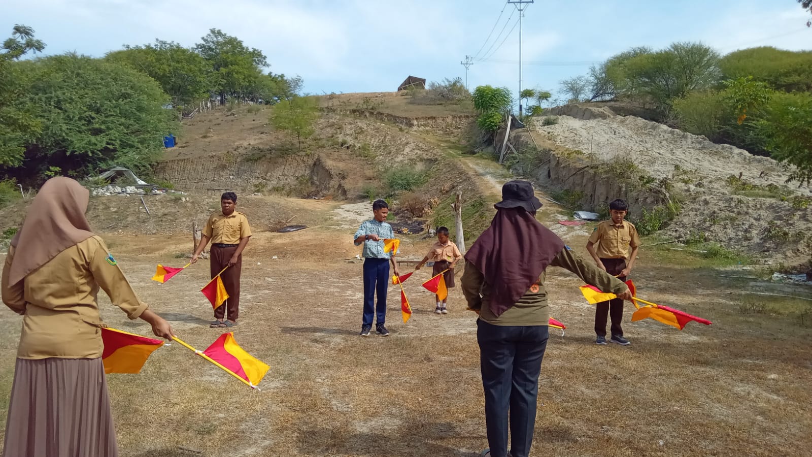 Kegiatan Ekstrakulikuler Pramuka di SLB Huntap